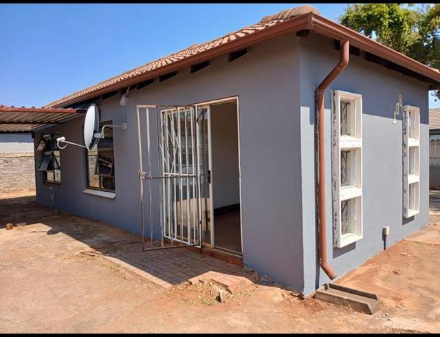 3 BEDROOM PROPERTY TO RENT IN THE ORCHARDS